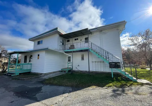 5-Plex for Sale - 1519-1527 Rue St-Patrice E., Magog, J1X 1V7