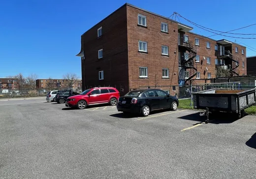 5-Plex for Sale - 2250 Rue Daniel, Longueuil, J4J 3N6