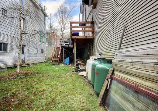 Triplex for Sale - 9 Boul. Notre-Dame O., Stanstead, J0B 3E2