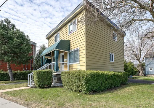 Triplex for Sale - 951-955 Ch. du Coteau-Rouge, Longueuil, J4K 1W1
