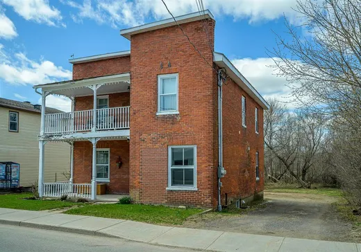 Duplex for Sale - 269 Rue Principale, Grenville, J0V 1J0