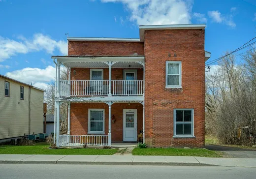 Duplex for Sale - 269 Rue Principale, Grenville, J0V 1J0