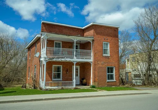 Duplex for Sale - 269 Rue Principale, Grenville, J0V 1J0