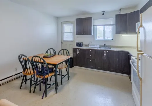 4-Plex for Sale - 63 3e Avenue, Danville, J0A 1A0