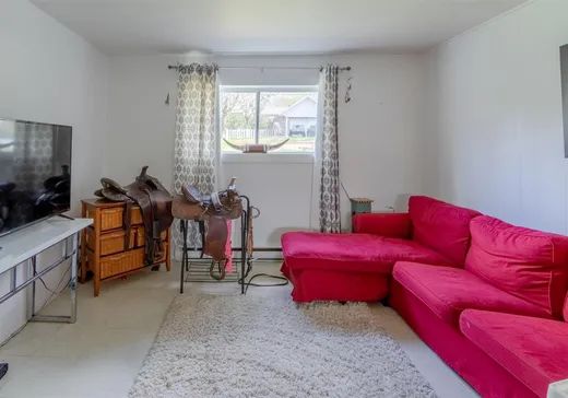 4-Plex for Sale - 63 3e Avenue, Danville, J0A 1A0