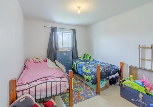 4-Plex for Sale - 63 3e Avenue, Danville, J0A 1A0
