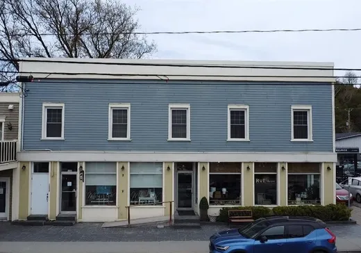 Triplex for Sale - 1099-1105 Rue Main, Magog, J0B 1C0