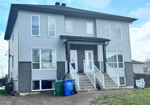 Triplex à vendre - 84A-84C Rue du Rossignol, Brownsburg-Chatham, J8G1N5