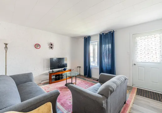 Triplex à vendre - 341-345 Rue Cowie, Granby, J2G 3V8