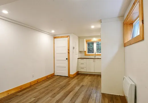 Triplex for Sale - 241-241B Av. Bélisle, Sainte-Agathe-des-Monts, J8C 1H2