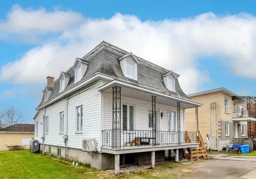 Triplex à vendre - 40-44 Rue Marcotte, Sainte-Anne-de-la-Pérade, G0X2J0