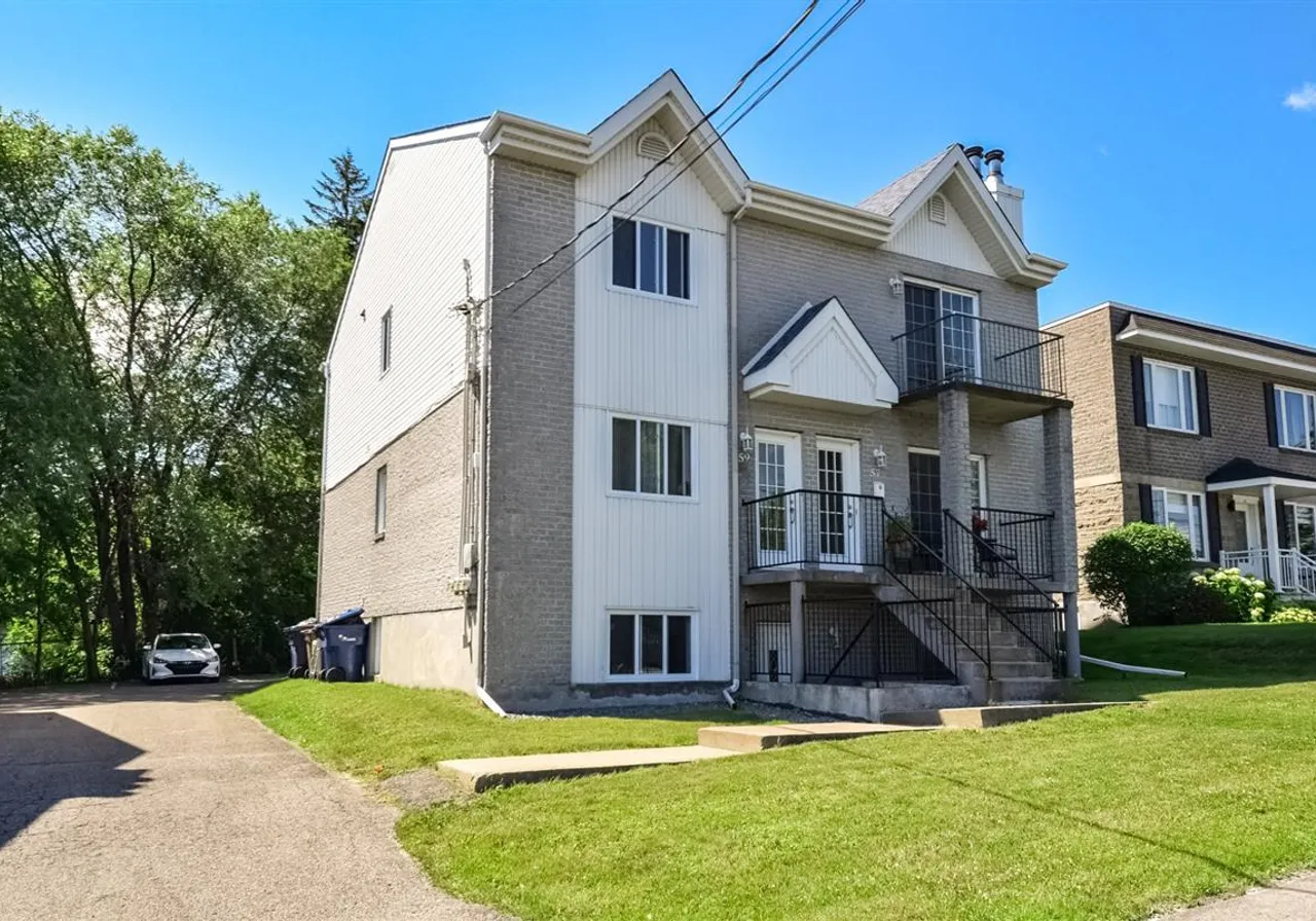 Triplex à vendre - 55-59 Rue Galipeau, Laval (Sainte-Rose), H7L 1G3