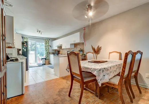 Triplex à vendre - 55-59 Rue Galipeau, Laval (Sainte-Rose), H7L 1G3