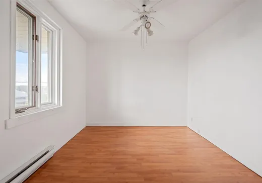 Duplex à vendre - 10663-10665 Av. Royale, Sainte-Anne-de-Beaupré, G0A 3C0