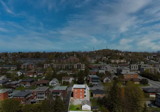 Triplex for Sale - 283-287 11e Avenue N., Sherbrooke, J1E 2V4