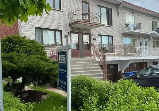Triplex à vendre - 6305-6307A Rue Louis-Sicard, Montréal (Saint-Léonard), H1P 1S9