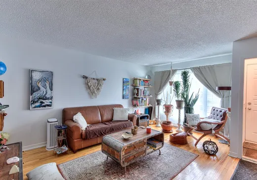 Duplex à vendre - 62-64 Boul. St-Elzear E., Ville de Québec, H7M 1C6