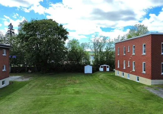 5-Plex à vendre - 524-532 Rue Maisonneuve, Magog, J1X 2N5