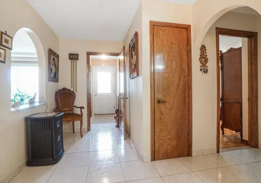 4-Plex à vendre - 6860-6864 Rue St-Zotique E., Montréal (Anjou), H1M 2Z7