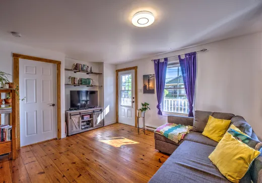 Duplex à vendre - 770-772 Rue Valiquette, Sainte-Adèle, J8B 2M3