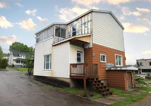 Duplex à vendre - 60-60A Rue Principale S., Windsor, J1S 2B6