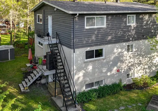 Triplex à vendre - 511 Rue Connaught, Otterburn Park, J3H 4V4