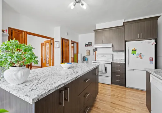 Triplex for Sale - 12-16 Rue Brébeuf, Granby, J2G 6X2