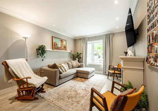 4-Plex à vendre - 6803-6807 Boul. St-Michel, Montréal (Centreville), H1Y 2G4