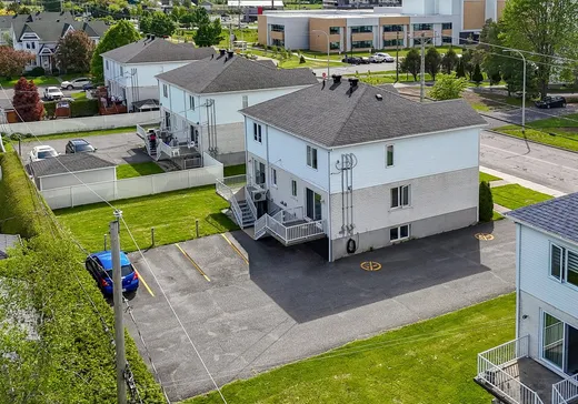 Triplex à vendre - 965-969 Boul. Yvon-L'Heureux N., McMasterville, J3G 6N4