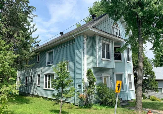 Triplex for Sale - 215-219 Rue Principale O., Cookshire-Eaton, J0B 1M0