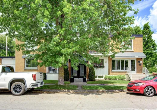 5-Plex à vendre - 2084-2090 Rue Bernard, Saint-Hyacinthe, J2T1G5