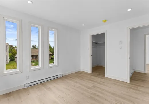 Triplex for Sale - 903 Rue Woodward, Sherbrooke, J1G 1W5