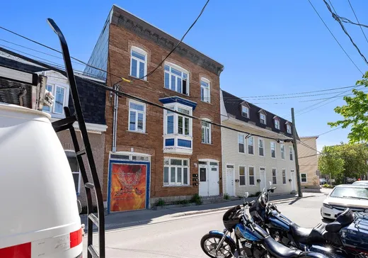 Triplex à vendre - 257-261 Rue St-Ambroise, Ville de Québec, G1K 1K8