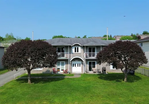 4-Plex à vendre - 188 Ch. du Ruisseau-Rouge, Magog, J1X5J6
