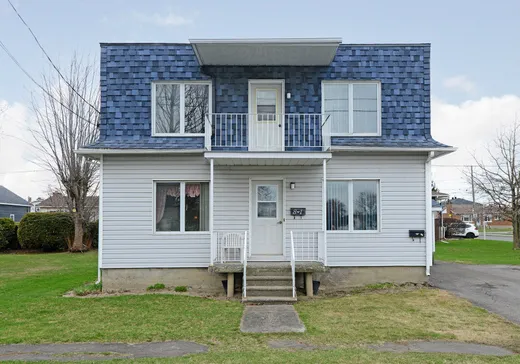 Duplex à vendre - 81-81A Rue Santoire, Salaberry-de-Valleyfield, J6S 2X3