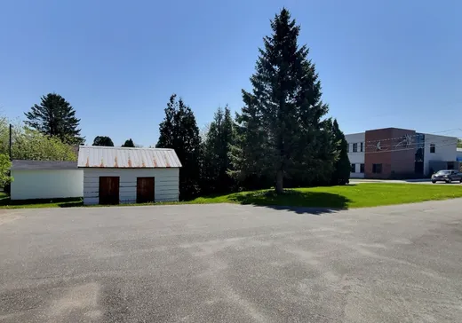 Duplex à vendre - 189Z Rue Principale E., St-Nazaire-Du-Lac-St-Jean, G0W 2V0
