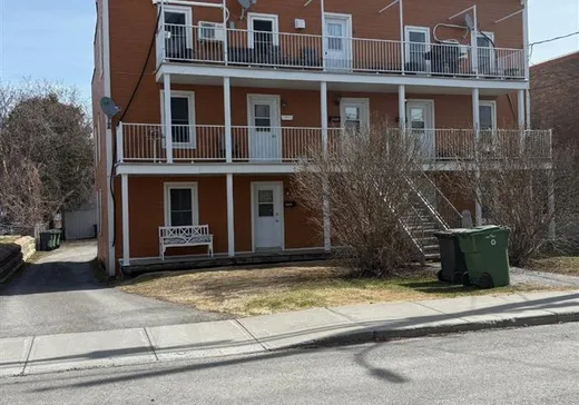 5-Plex à vendre - 15870-15890 Av. St-Michel, Saint-Hyacinthe, J2T3R7
