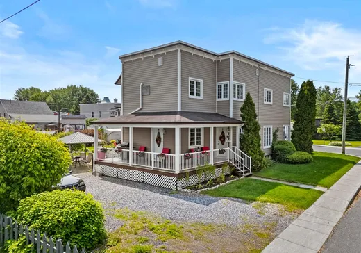 Duplex à vendre - 47 Rue de la Visitation O., Farnham, J2N 1N7
