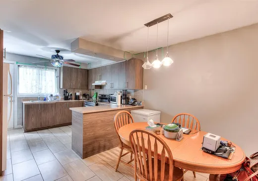 Triplex à vendre - 430-432A Rue Marconi, Laval (Laval-des-Rapides), H7N 2C1