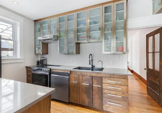 Duplex à vendre - 609-611 Av. Notre-Dame, Saint-Lambert, J4P 2K8