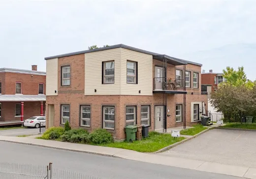 Triplex for sale - 41-43C Rue St-Jean-Baptiste, Victoriaville, G6P4C8