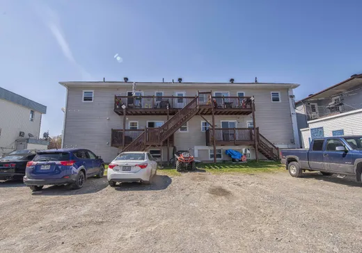 5-Plex à vendre - 470 Rue Royale, Amos, J0Y 1Z0