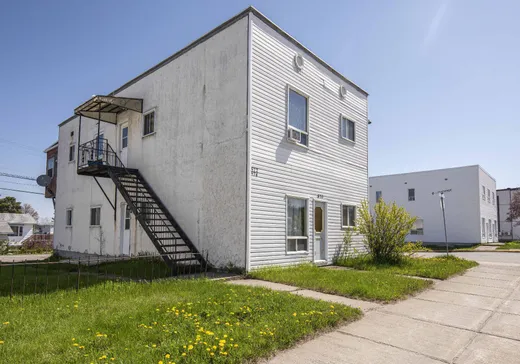 4-Plex à vendre - 570-574 Rue Royale, Amos, J0Y 1Z0