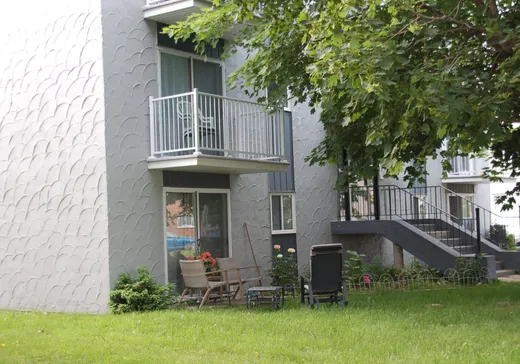 5-Plex à vendre - 929 Rue Beaudry, Saint-Jean-sur-Richelieu, J3A1C6