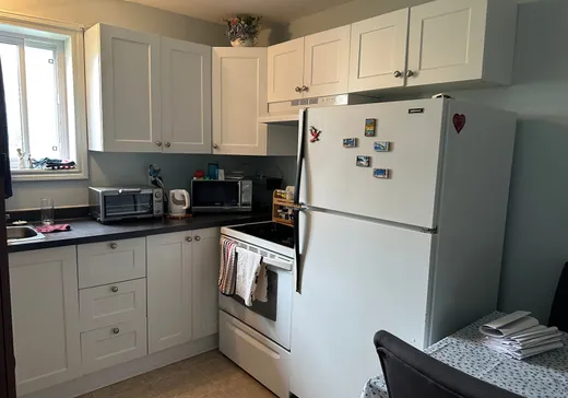 5-Plex à vendre - 929 Rue Beaudry, Saint-Jean-sur-Richelieu, J3A 1C6