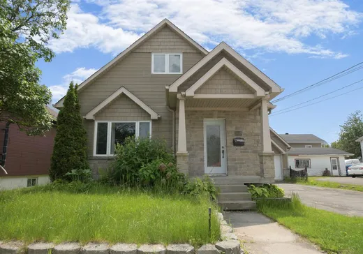 Duplex for sale - 90-92 Rue Principale, Lachute, J8H3A5