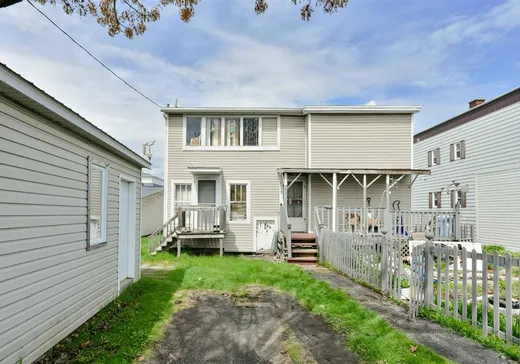 Duplex for Sale - 5-7 Rue St-Laurent, Drummondville, J2B 5W9