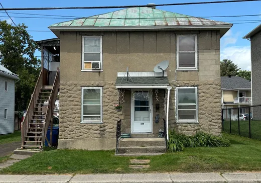 Duplex for sale - 124-126 Rue Léopold, Cowansville, J2K1X5