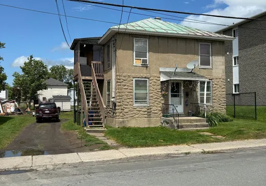 Duplex for Sale - 124-126 Rue Léopold, Cowansville, J2K 1X5