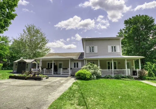 Duplex for sale - 66-68 Rue St-Laurent, Windsor, J1S1P1